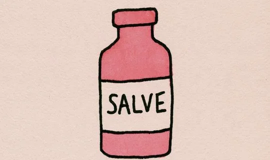 a pink bottle that says Salve