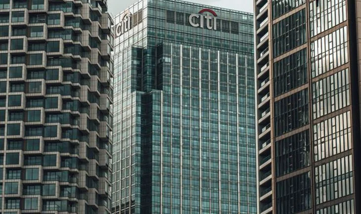 People stuck in lifts during massive power outage at Citi in London