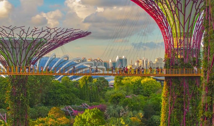 Standard Chartered's Singapore bankers seem in a good spot