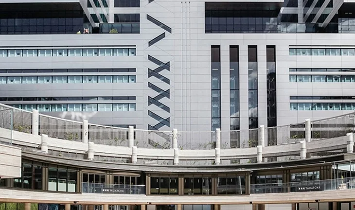 UBS quietly hired a new head of lev fin trading while CS cuts