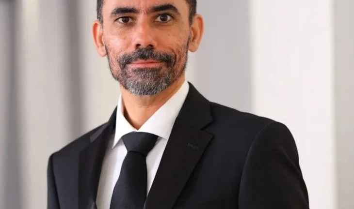 Goldman VP turned Amazon tech lead quits for the movies