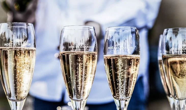 The young Singapore bankers snapping up 25% pay rises