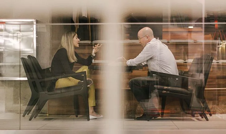 Morning Coffee: Leaked chats show a disastrous bonus meeting. The most stylish banker in London