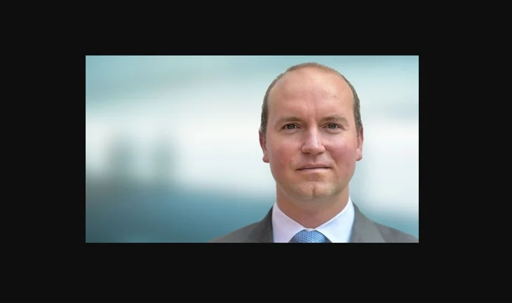 stephen pick barclays 