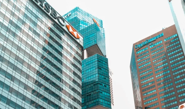 HSBC “on track” to boost Singapore headcount as global jobs tumble